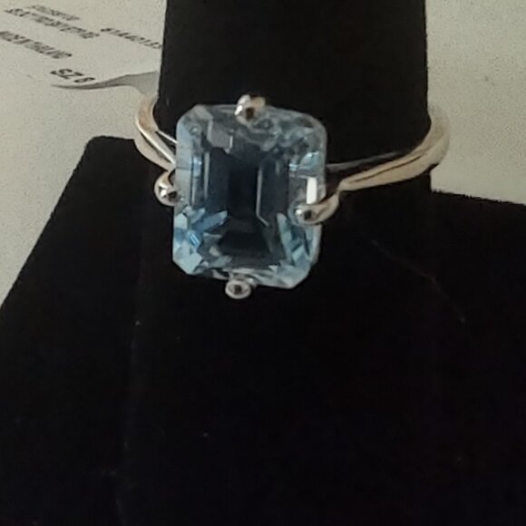Sterling Silver Blue Topaz Ring New With Tag - Size 8 - Picture 2 of 12
